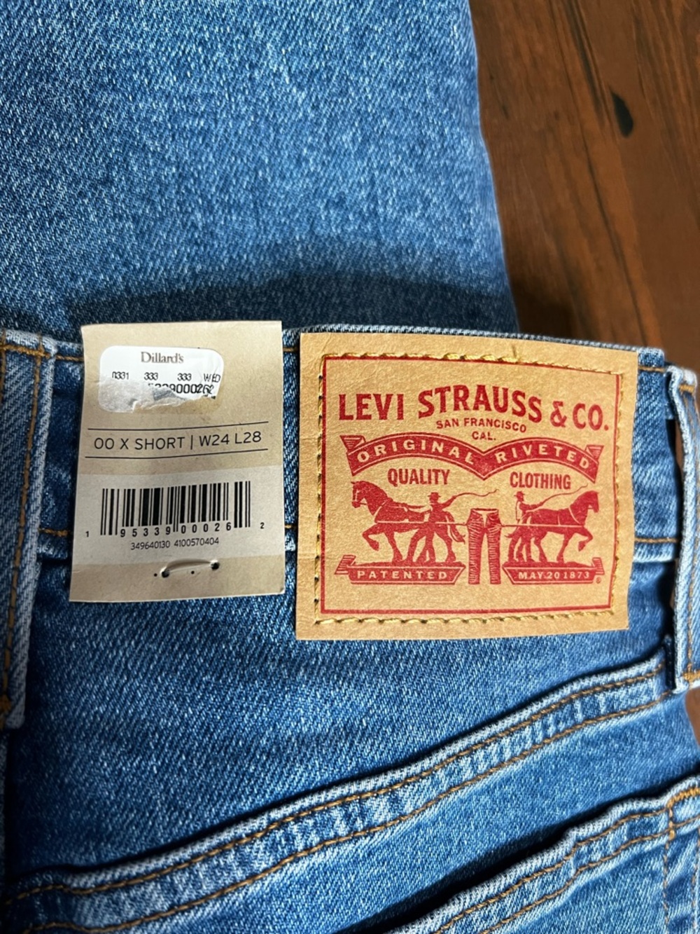 Levi’s Wedgie Straight Medium Wash Denim Jeans High Rise - Picture 4 of 6